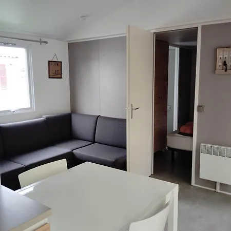 Mobil Vendee مكان تخييم *